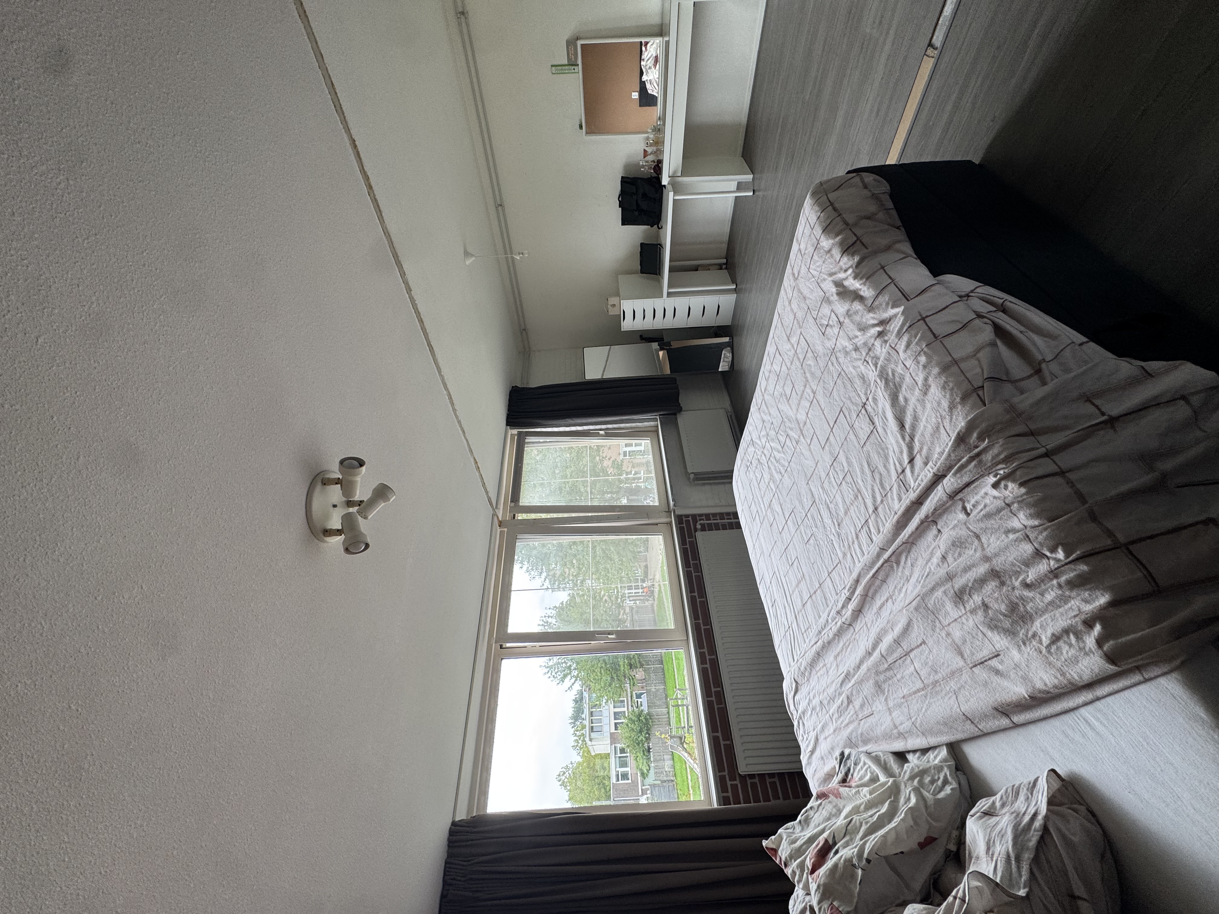 Kamer aan Kimwierde, Almere 6