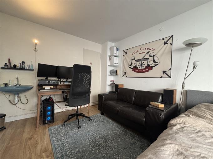 Zimmer bei J.C. Kapteynlaan In Groningen