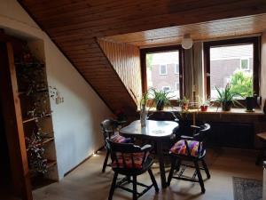 Room for rent 335 euro Charitashof, Weert
