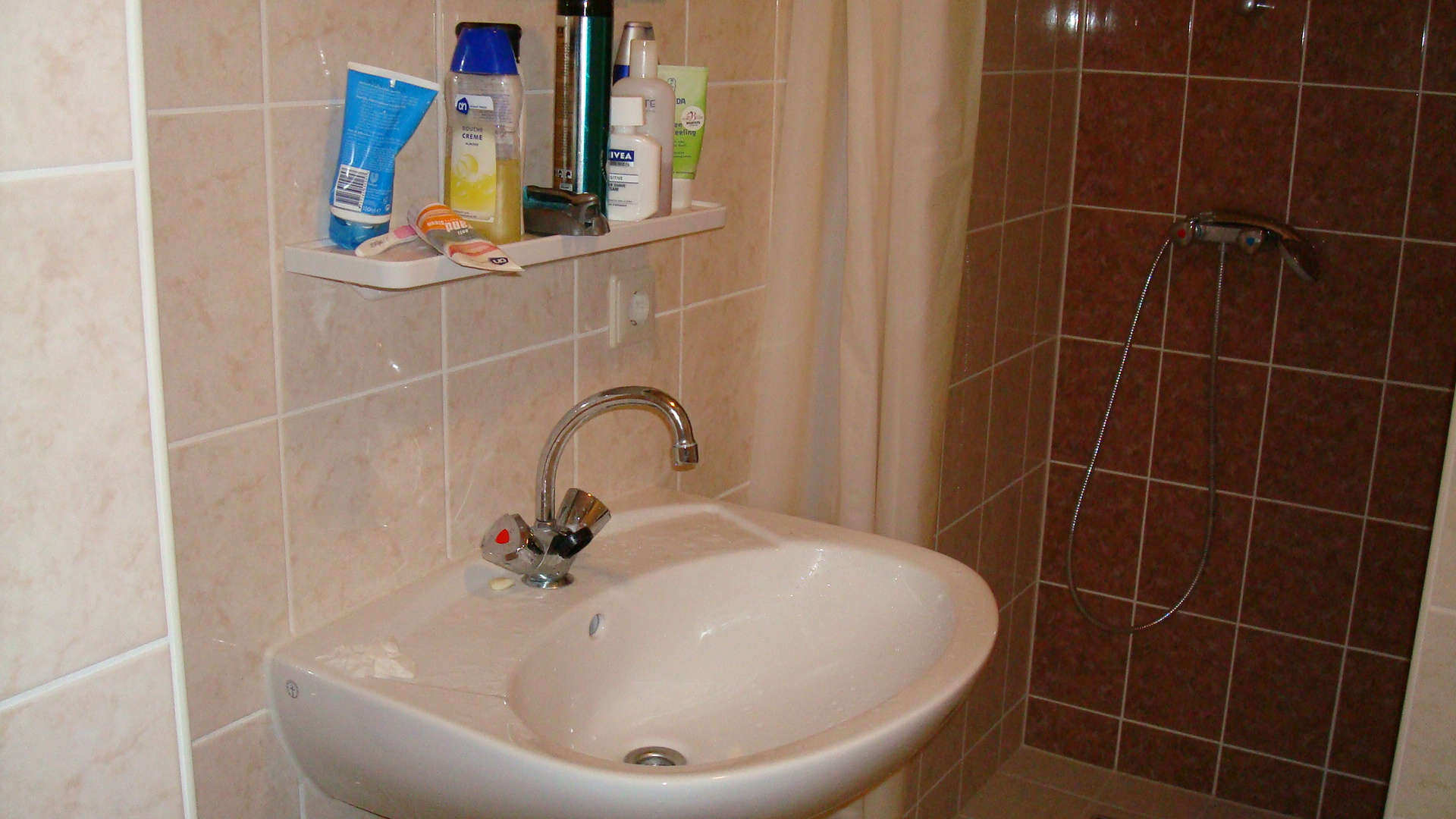Kamer te huur in Arnhem – Waalstraat – foto 3