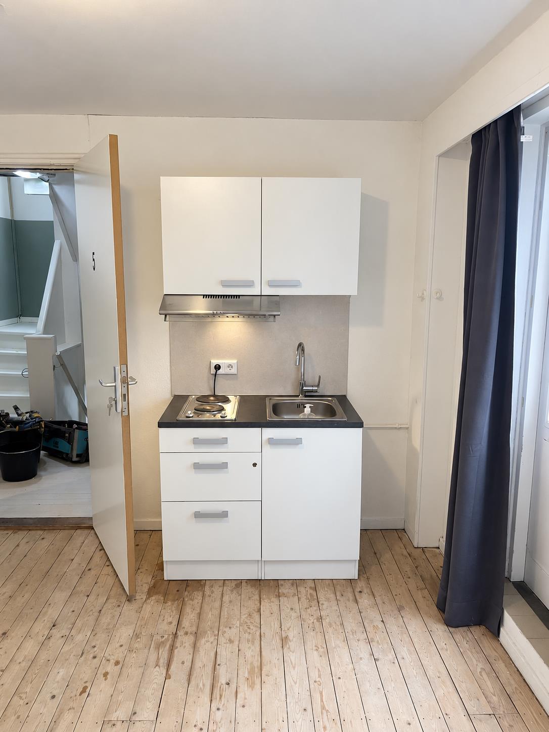 Kamer te huur in Heerlen – Heesbergstraat – foto 2