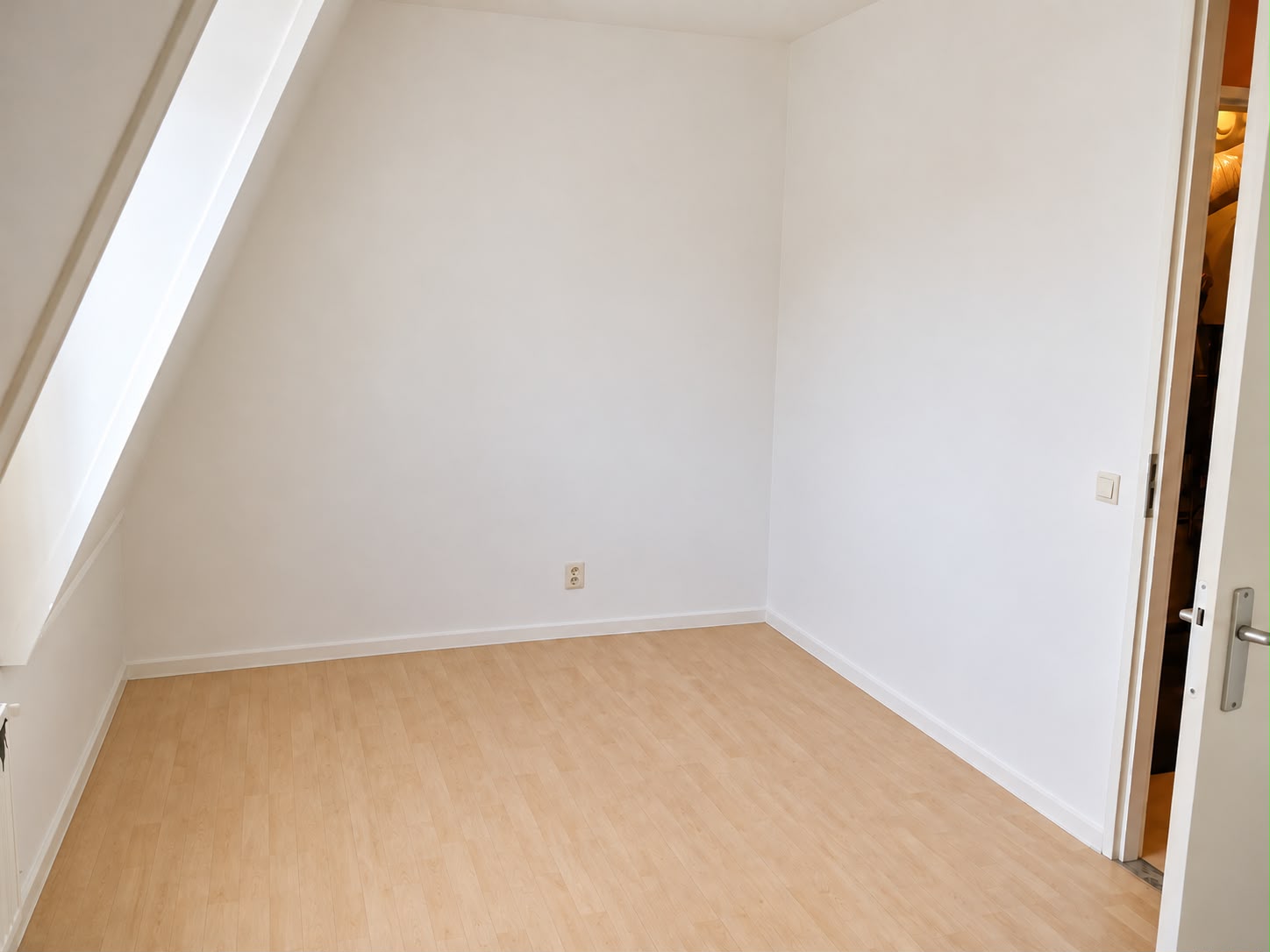 Kamer aan Albregt-Engelmanstraat, Rotterdam 6