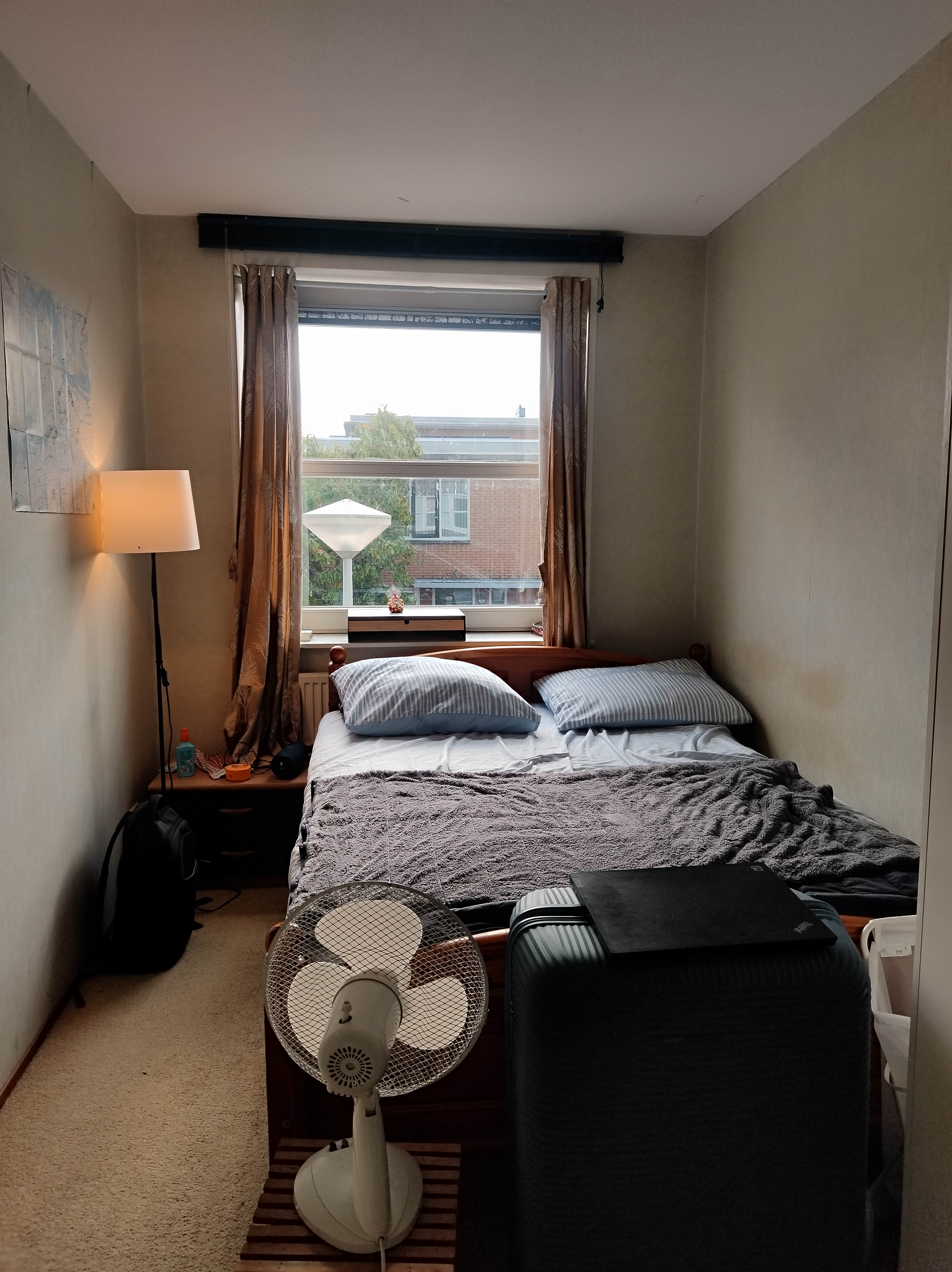 Kamer aan Oostakkerstraat, Amsterdam 7