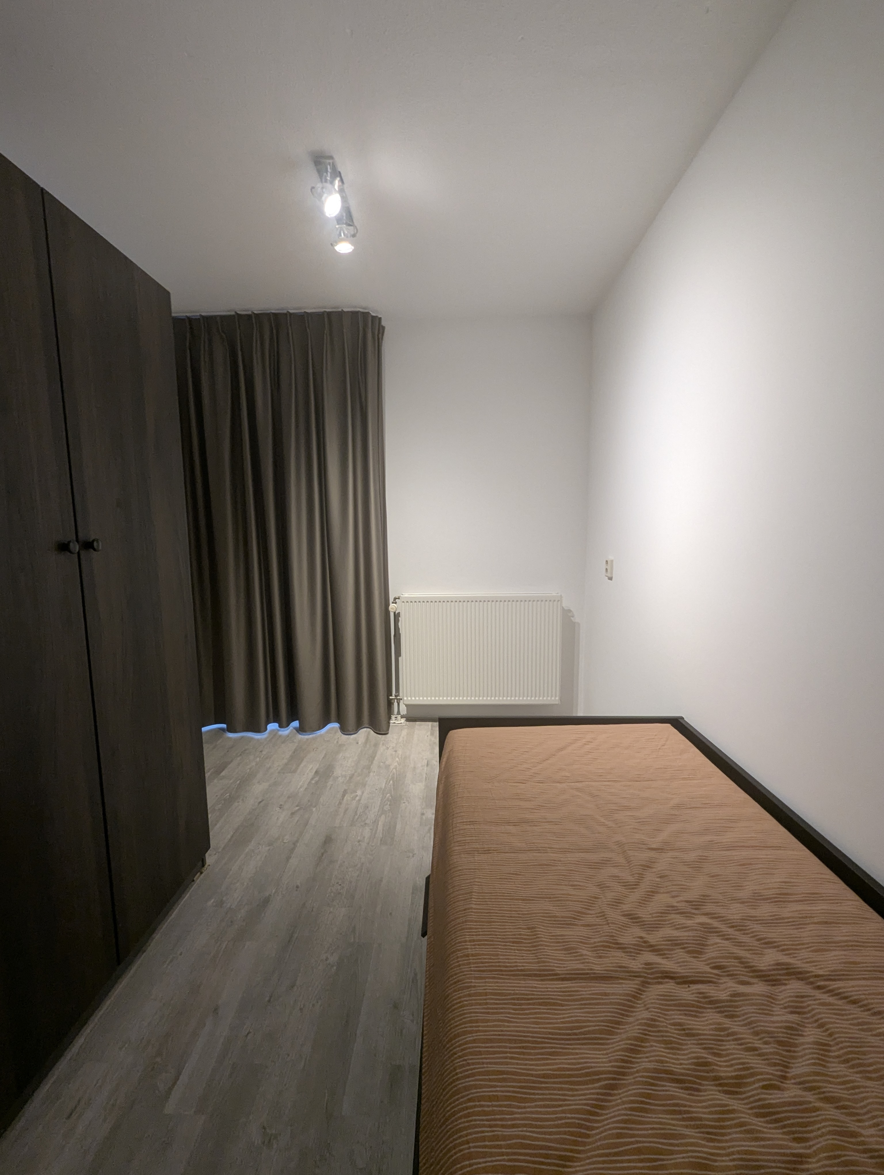 Kamer aan Middeldijkerplein, Barendrecht 7