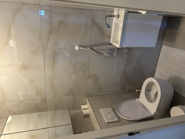 Kamer aan Ben van Meerendonkstraat, Amsterdam 9