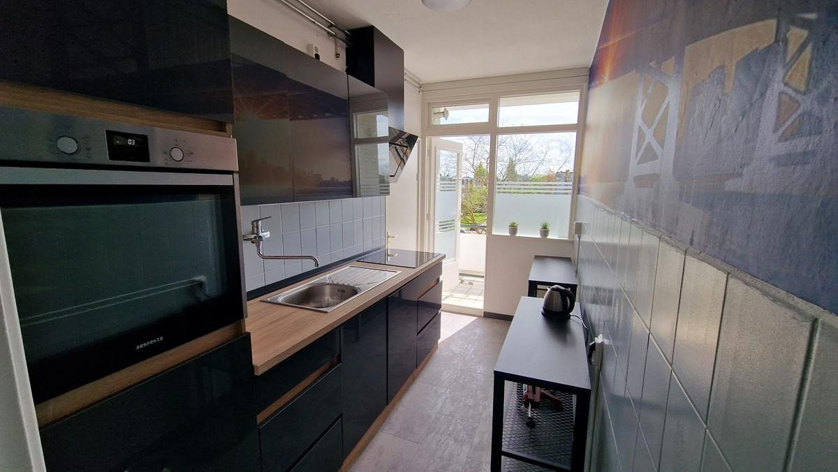 Kamer aan Vijf Meiplein, Leiden 8
