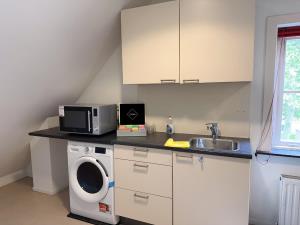 Apartment for rent 2950 euro Burgemeester Amersfoordtlaan, Badhoevedorp