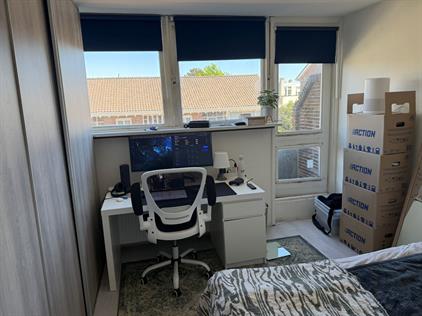 Appartement te huur 75 euro Von Geusaustraat, Voorburg