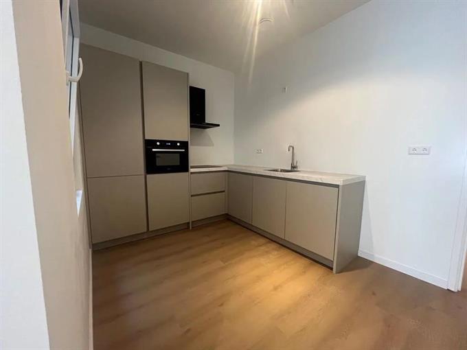 Zimmer bei 's-Gravendijkwal In Rotterdam