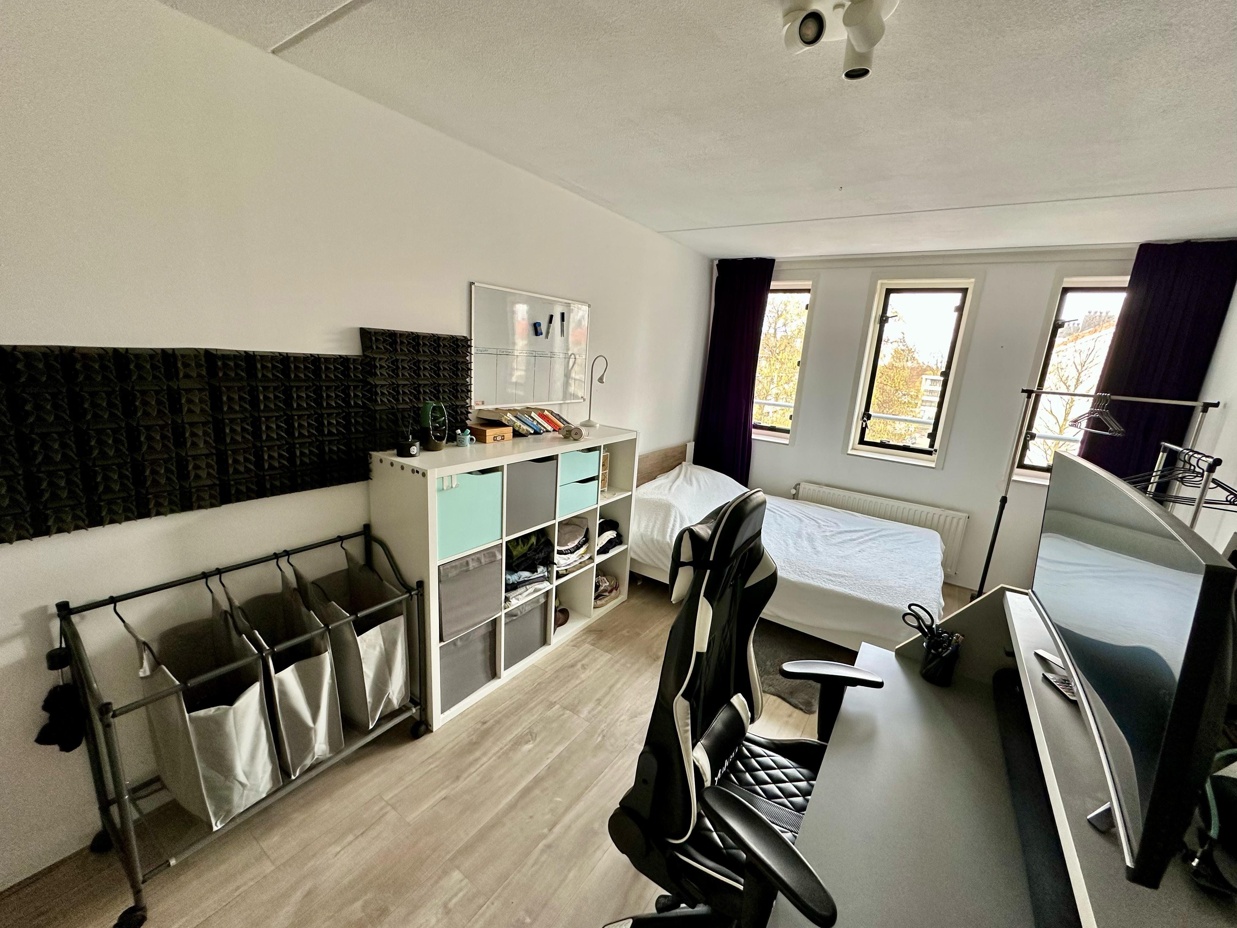 Appartement aan Melis Stokehof, Amsterdam 9