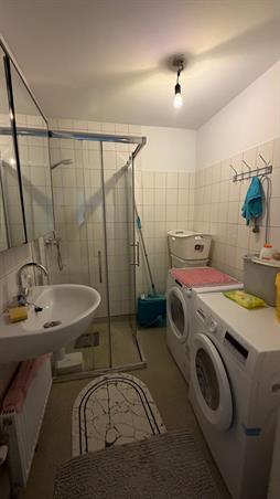 Zimmer bei Joost van Geelstraat In Rotterdam