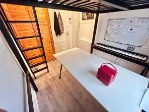 Room for rent 500 euro Hoge Larenseweg, Hilversum
