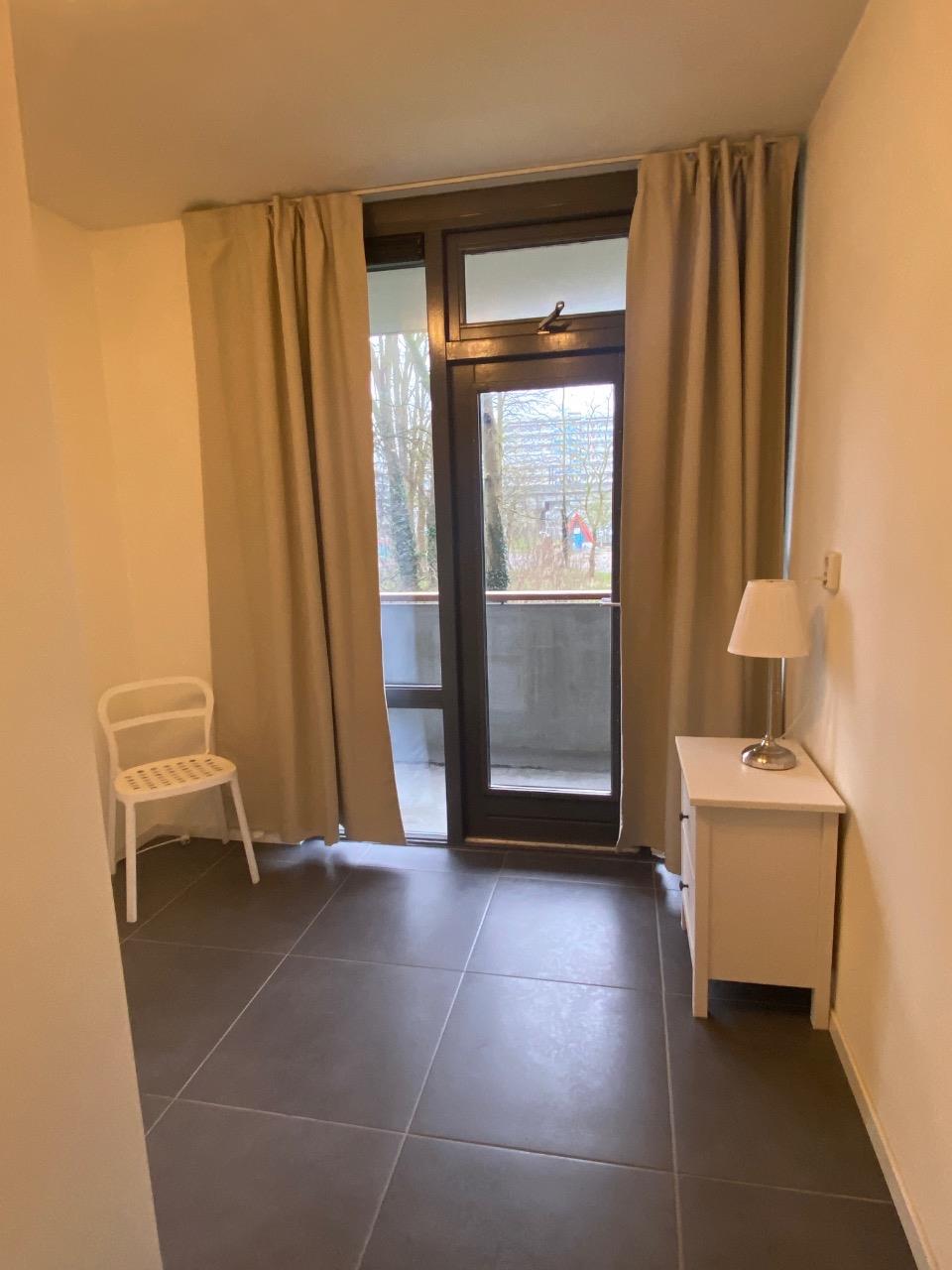 Kamer aan Kleiburg, Amsterdam 7