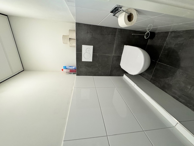 Kamer aan Nieuweweg, Renkum 6
