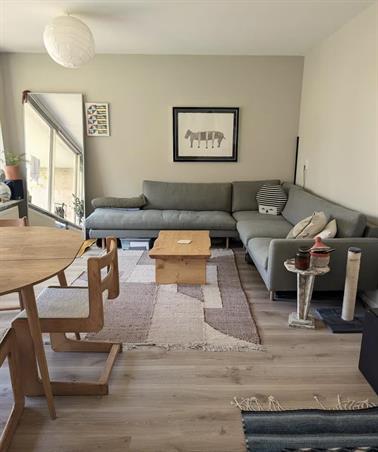 Kamer in Amsterdam, H.J.M. Walenkampstraat op Kamernet.nl: Spacious Apartment With Private, Tranquil Garden
