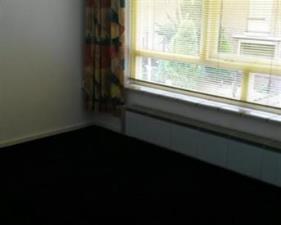 Room for rent 411 euro Smaragdstraat, Breda