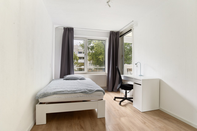 Appartement te huur in Amsterdam – Bernard Shawsingel – foto 2