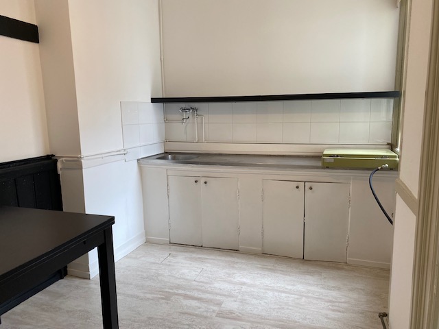 Studio te huur in Amsterdam – Oudezijds Voorburgwal – foto 4