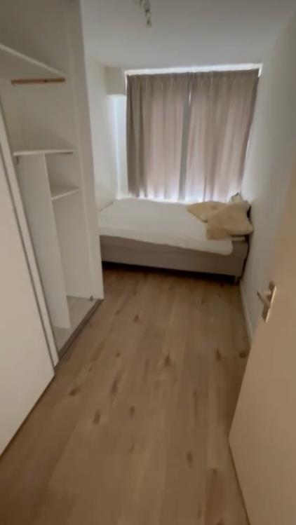 Room for rent 950 euro Boeninlaan, Amsterdam