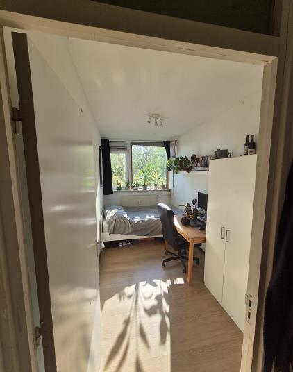 Kamer te huur 335 euro Roland Holstlaan, Delft
