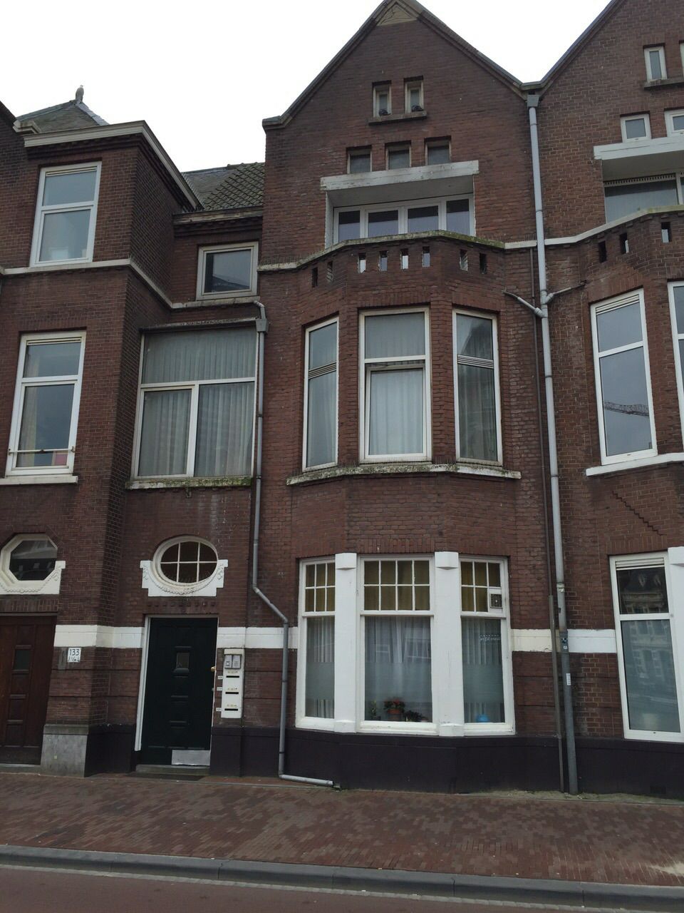 Kamer te huur aan de Stationsweg in Den Haag