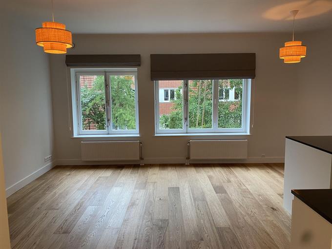 Kamer in Amsterdam, Cornelis Springerstraat op Kamernet.nl: Licht en praktisch ingedeeld appartement