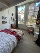 Room for rent 900 euro Papengracht, Leiden