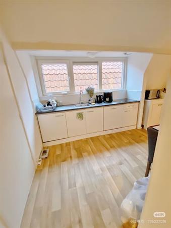 Zimmer bei Zusterstraat In Den Haag