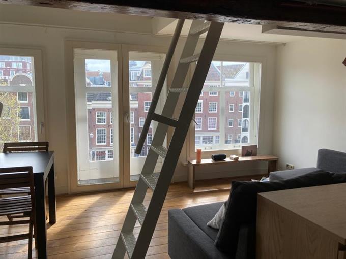 Wohnung bei Nieuwezijds Voorburgwal In Amsterdam