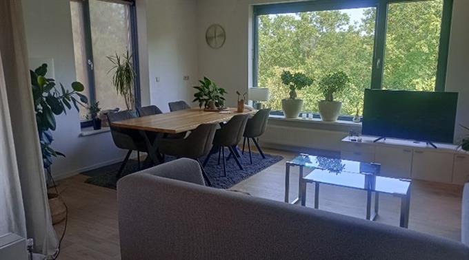 Kamer in Enschede, Geulstraat op Kamernet.nl: Ruim appartement op 5e verdieping