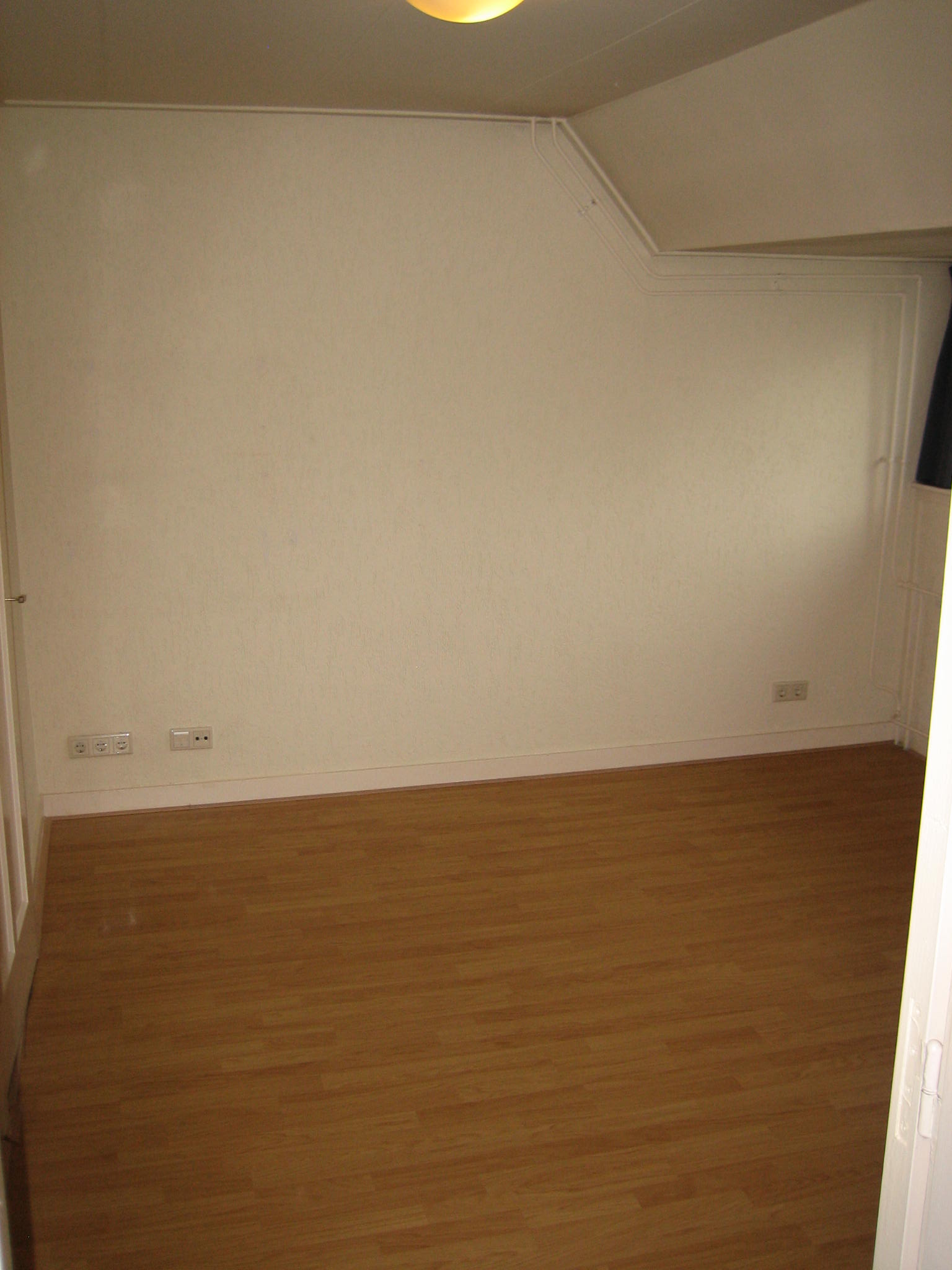 Kamer te huur in Arnhem – Rosendaalsestraat – foto 3
