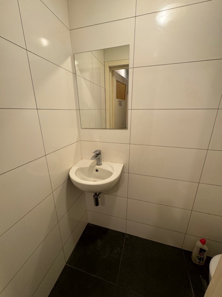 Kamer aan Utenhagestraat, Rotterdam 8