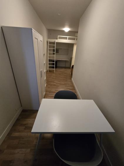 Room for rent 432 euro Broekhovenseweg, Tilburg