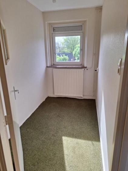 Room for rent 200 euro Idenburglaan, Rijswijk