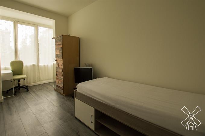 Zimmer bei Goeverneurlaan In Den Haag