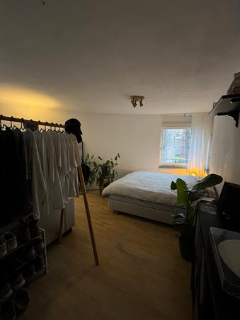 Zimmer bei Bilderdijkstraat In Den Haag