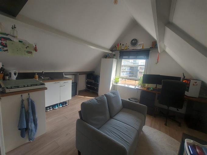 Kamer in Rotterdam, Schaepmanstraat op Kamernet.nl: Gestoffeerde kamer te huur in Rotterdam West.