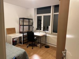 Room for rent 650 euro Graaf Florisstraat, Rotterdam