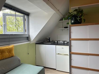 Studio for rent 950 euro Reinier Claeszenstraat, Amsterdam