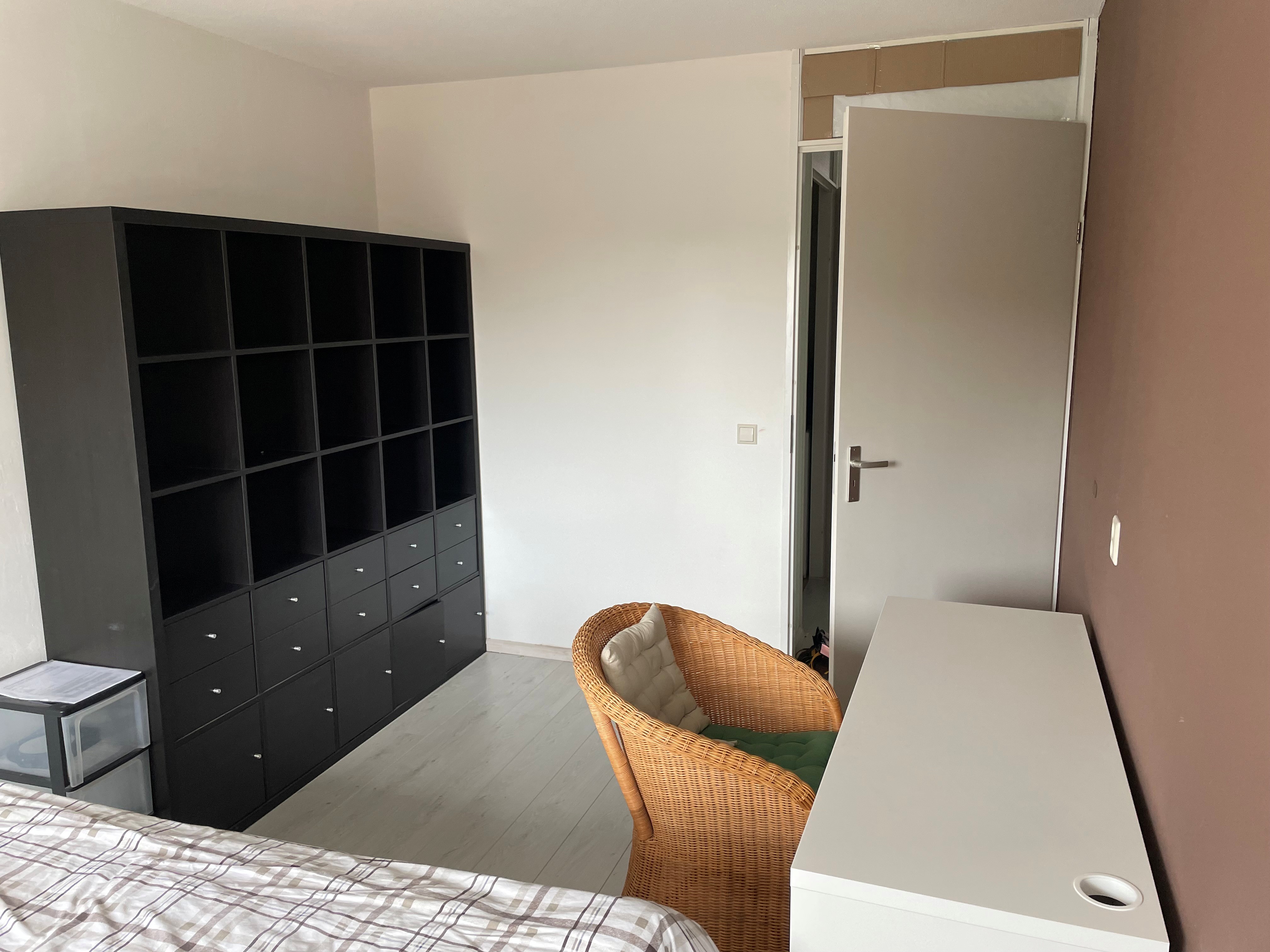 Kamer te huur in Alphen aan den Rijn – Sluiskolk – foto 3