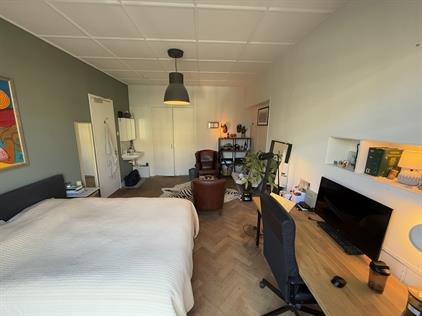 Room for rent 650 euro Voorschoterlaan, Rotterdam