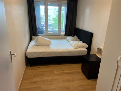 Kamer te huur 1100 euro Bijlmerplein, Amsterdam