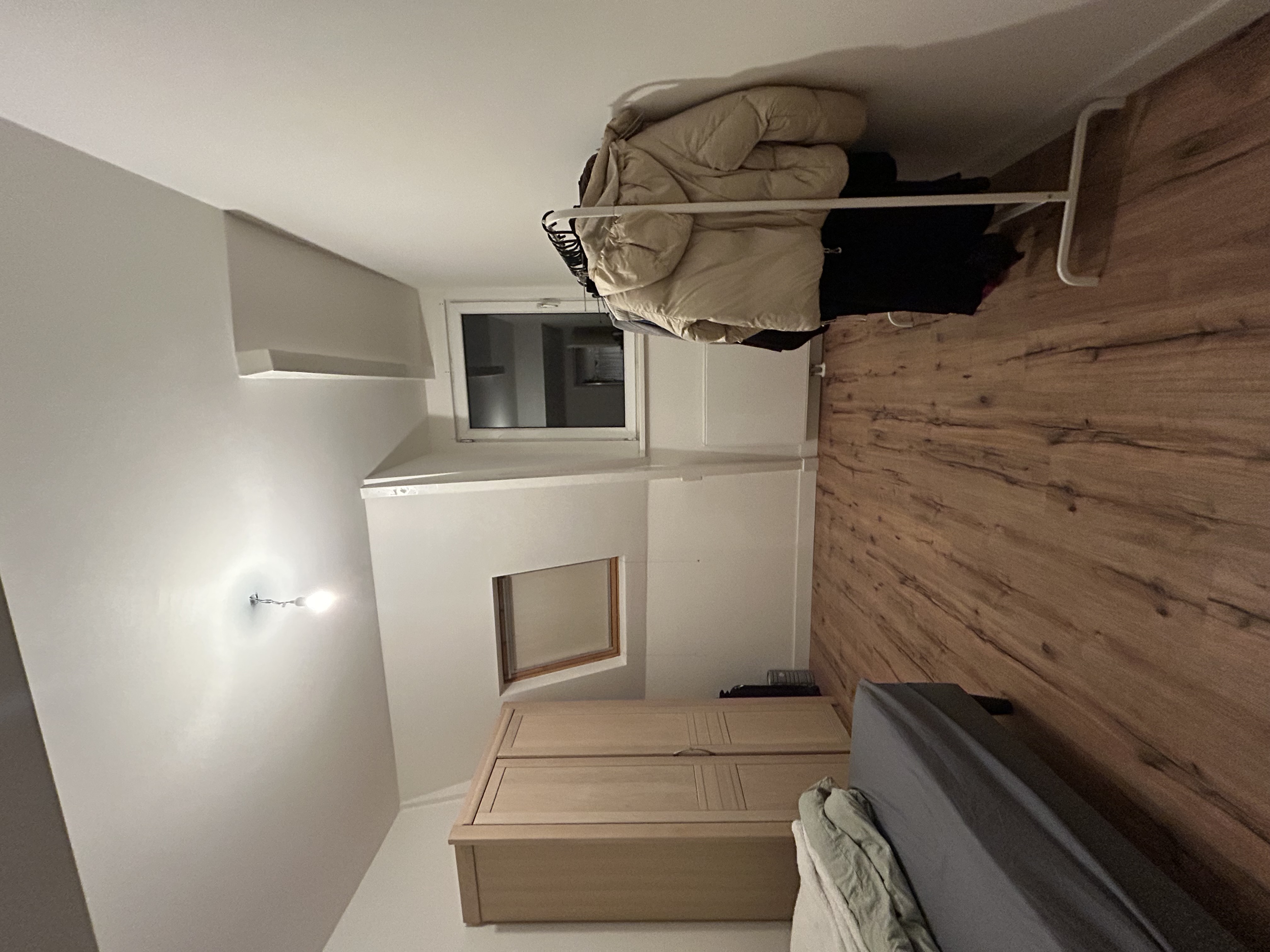 Kamer aan Tweede van Swindenstraat, Amsterdam 7