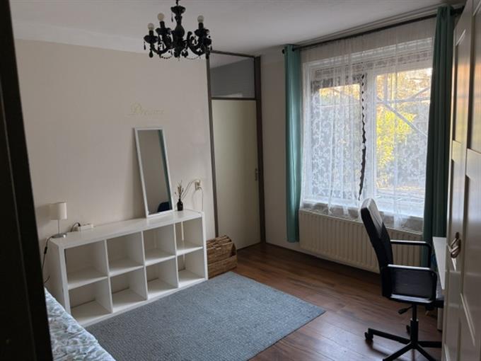 Zimmer bei Jan van Riebeekstraat In Den Haag
