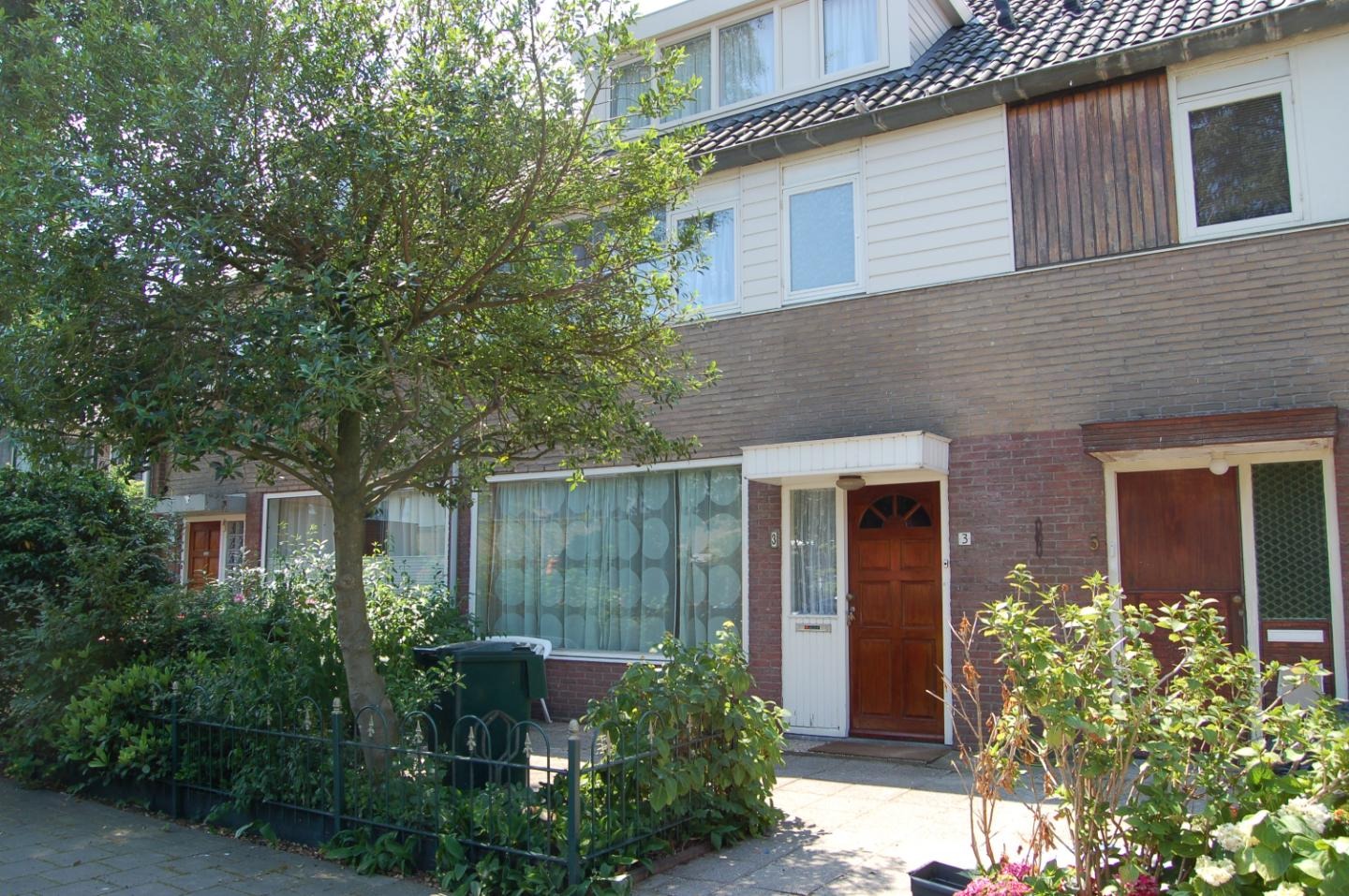 Kamer aan Solferinostraat, Diemen 8