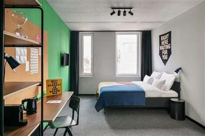 Room for rent 999 euro Stationsweg, Eindhoven