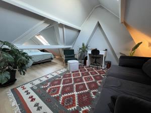 Room for rent 640 euro Hugo de Grootstraat, Delft