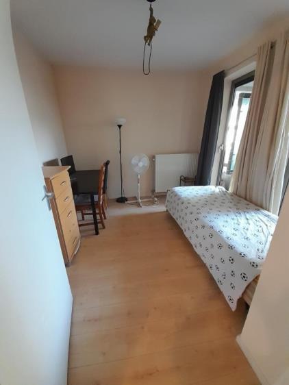 Room for rent 1050 euro Carolina MacGillavrylaan, Amsterdam