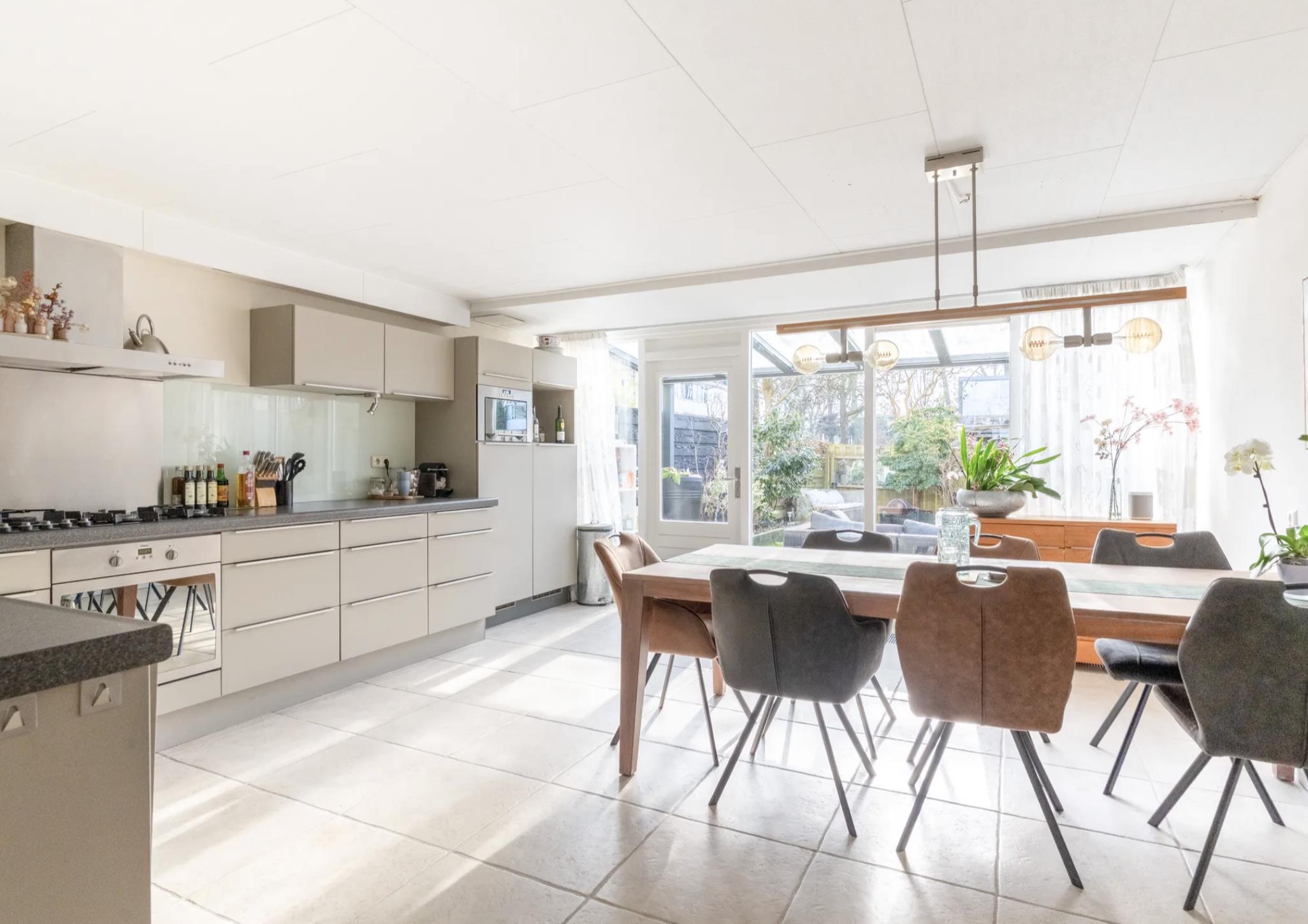 Kamer aan Valeriaanstraat, Soest 6