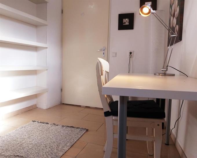 Zimmer bei Kantershofstraat In Amsterdam
